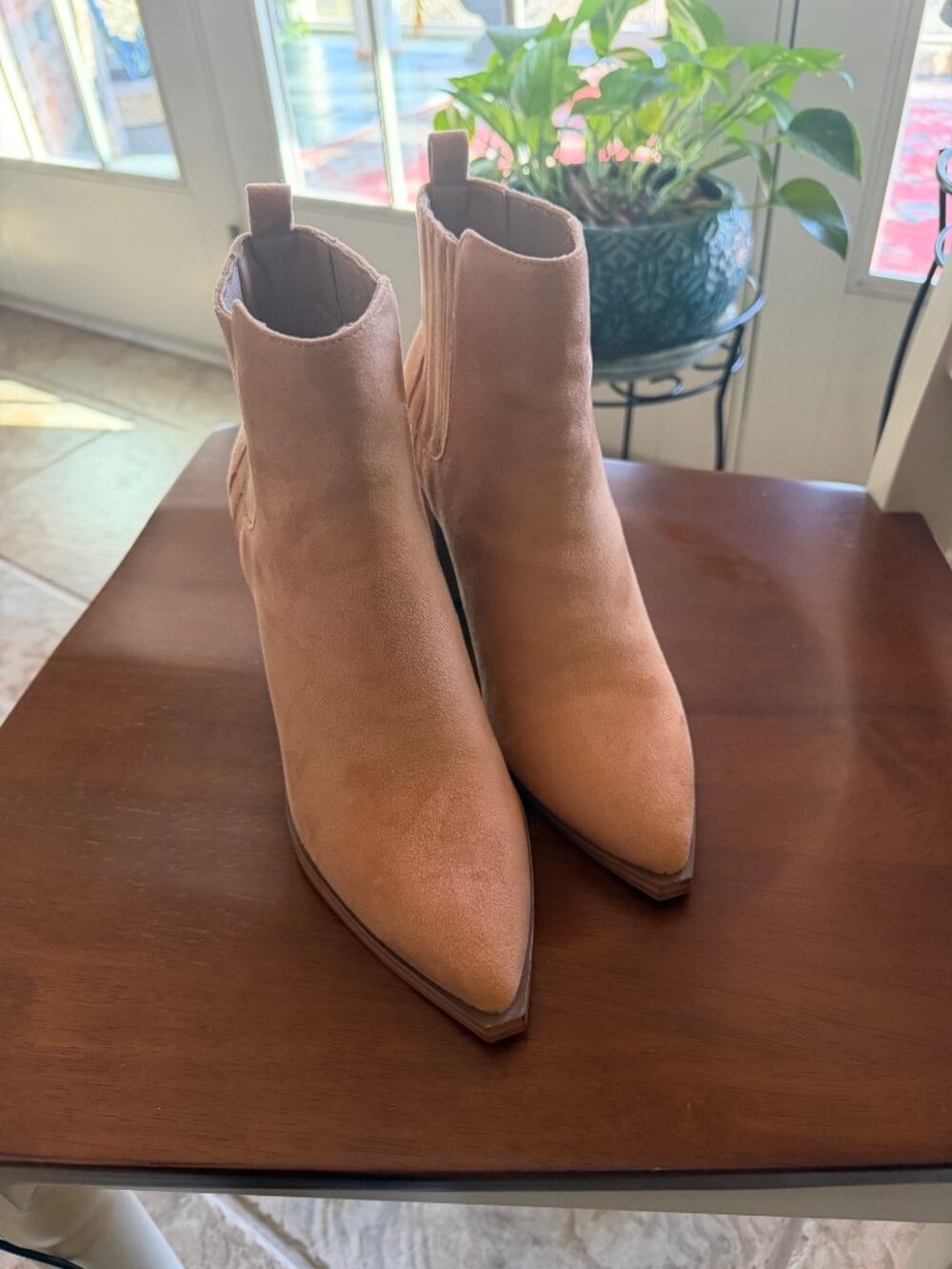 Women's Ankle Boots Slip-On Pointed Toe